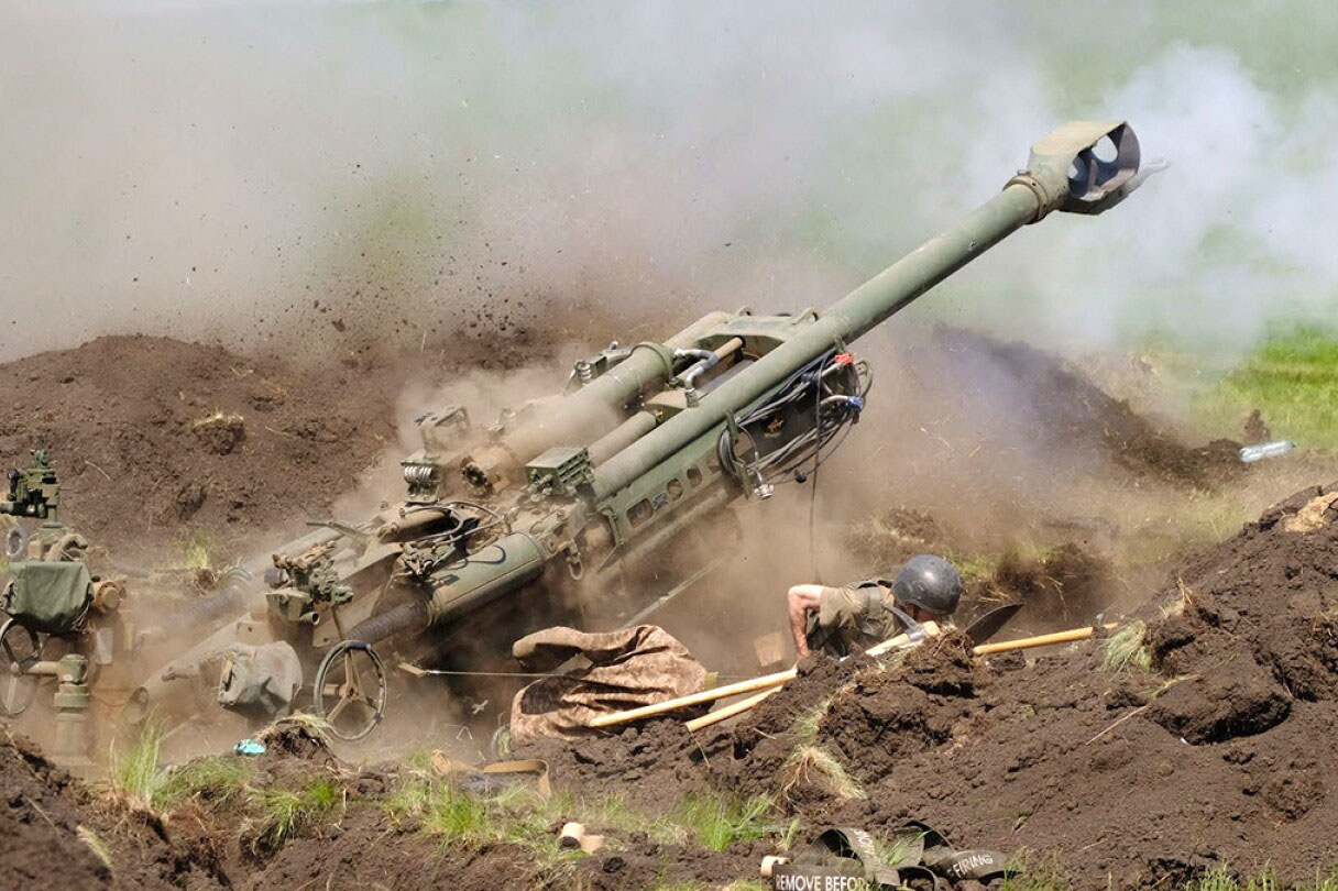 155mm Howitzers