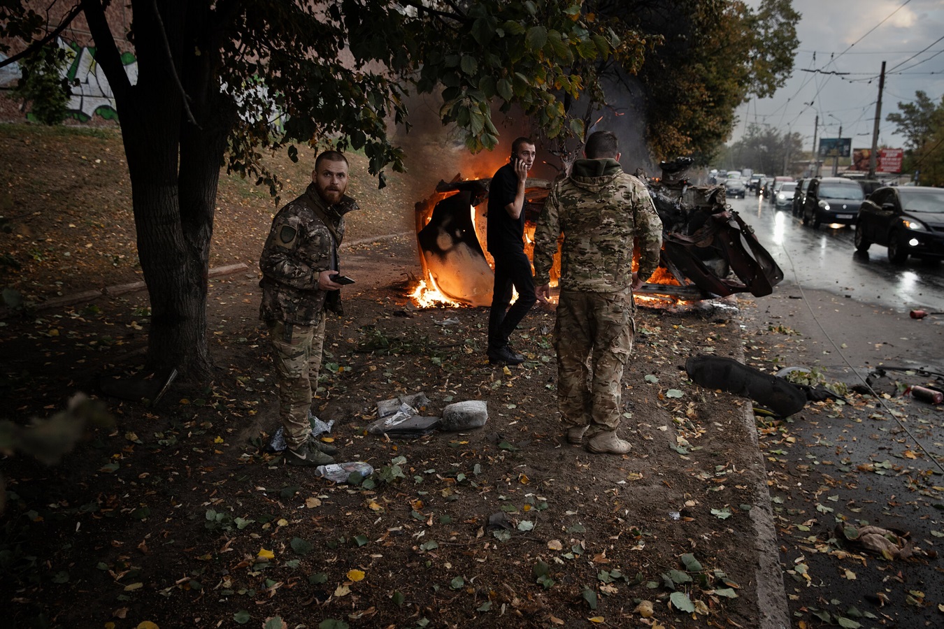 (AWD) ?