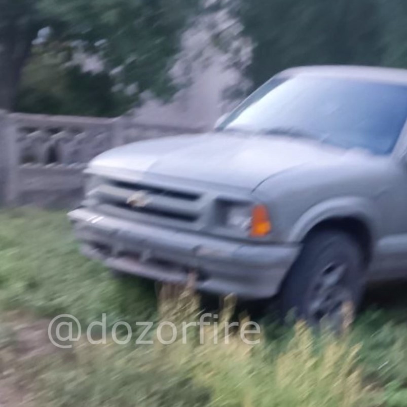 (AWD) Chevrolet S10